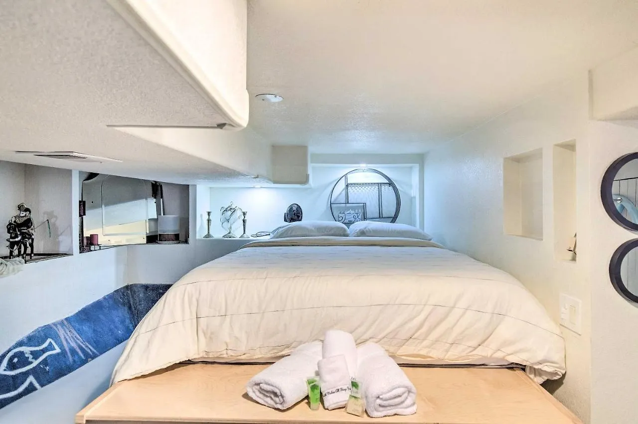 Apartment Denver Studio Steps To City Park And Restaurants! United States